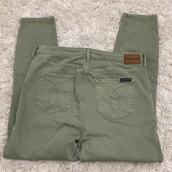 Calvin Klein Jeans- Light Army Green Color - Picture 3 of 6
